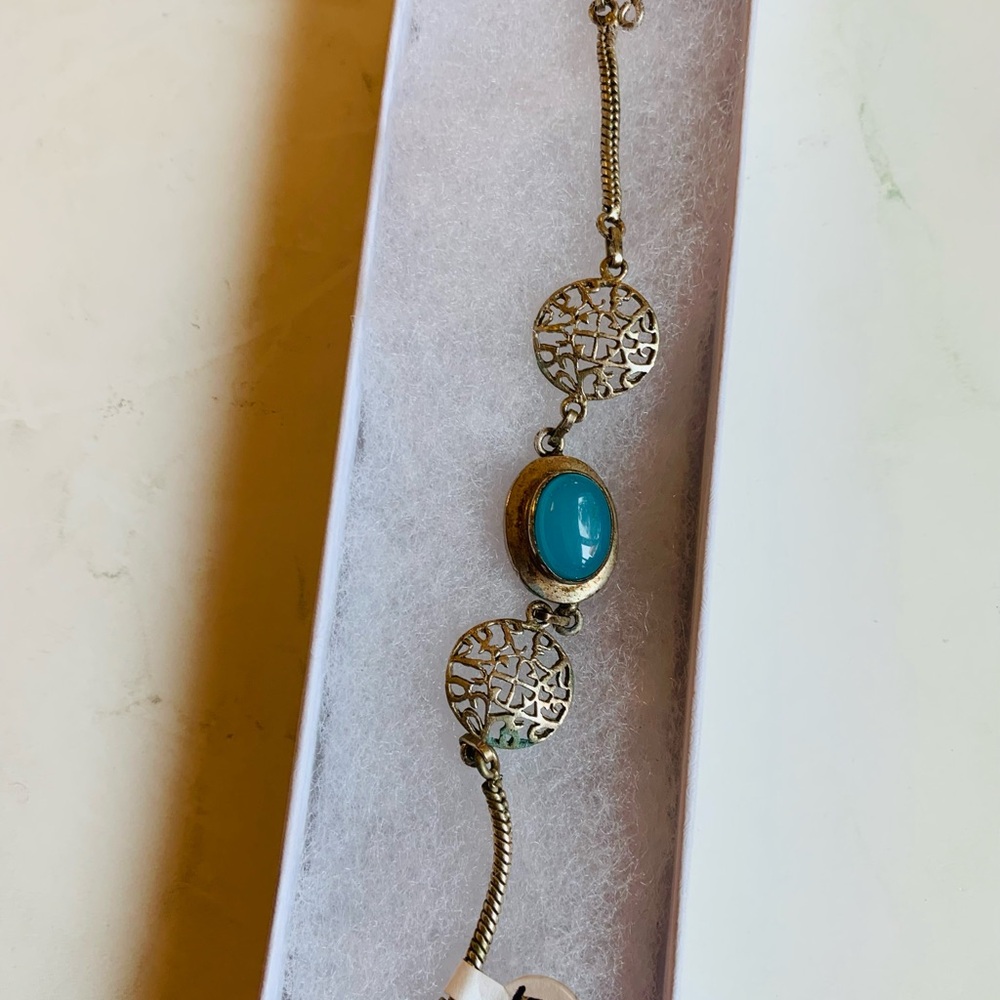 Elegant Gold and Turquoise Bracelet
